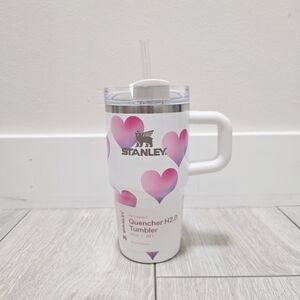 Stanley 20oz Stainless Steel H2.0 Flowstate Quencher Tumbler Frost Hearts